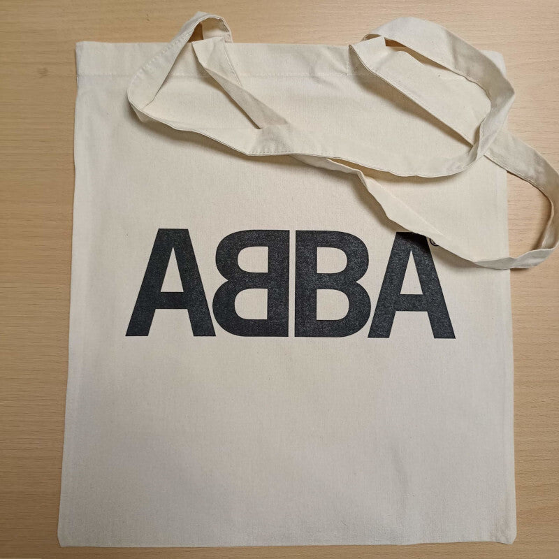 https://images.bravado.de/prod/product-assets/product-asset-data/abba/abba-2/products/141230/307280/image-thumb__307280__3000x3000_original/ABBA_ABBA-The-Vinyl-Collection_9LP-Picture-Disc-Bundle-Tragetasche_s141230_o207580_a307280_v11905439.cc64fbee.jpg